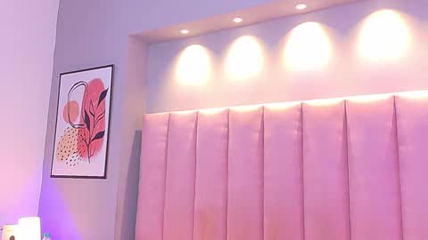 Snapshot of keily_ross1 chatting on 10.29.25 Keily Ross online show from 10.29.25