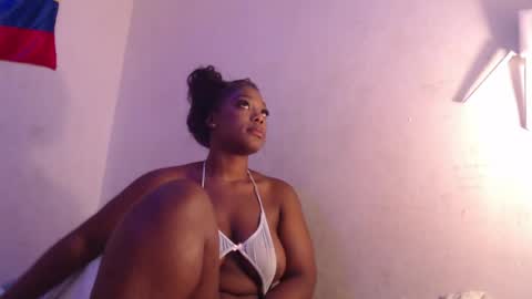 Snapshot of keilysofia chatting on 04.23.26 Keili online show from 04.23.26