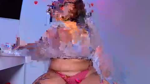 Snapshot of keira_bbw5 chatting on 02.10.25 keirabbw online show from 02.10.25