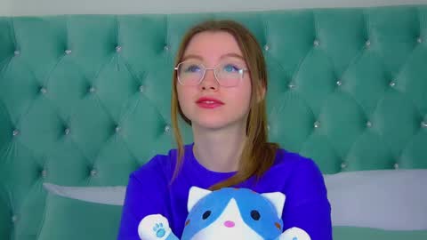 Snapshot of keiraace chatting on 03.05.25 Keira online show from 03.05.25