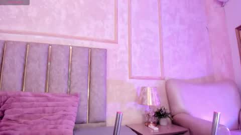 keirahartz online show from 12.23.25