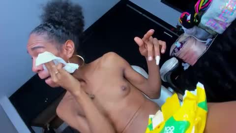 KEISY MARIANA  online show from 04.10.26