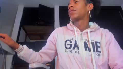 KEISY MARIANA  online show from 04.16.26