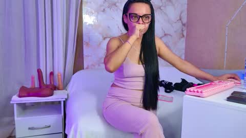kelanymilf online show from 02.28.26