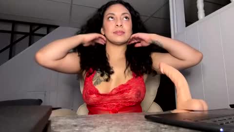 kelinax12 online show from 12.19.24