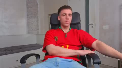 Snapshot of kellenwest chatting on 07.07.26 KellenWest online show from 07.07.26