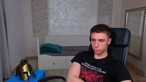 Snapshot of kellenwest chatting on 07.18.26 KellenWest online show from 07.18.26