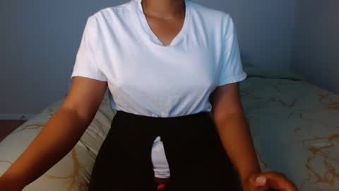 Snapshot of kelliecapri chatting on 01.27.25 Kellie online show from 01.27.25