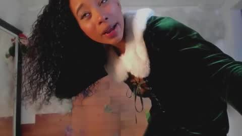 kelly__thomson online show from 12.28.24