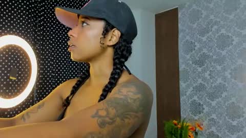 kelly__thomson online show from 11.28.25