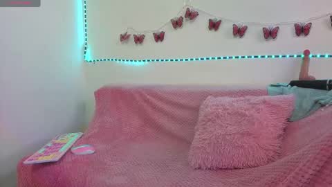 Kelly online show from 04.12.26