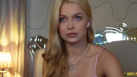 Kelly online show from 10.21.25