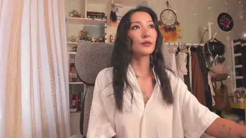 Snapshot of kellyasian chatting on 07.15.26 Leia online show from 07.15.26