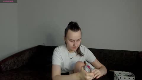 Im Kelly online show from 04.21.26