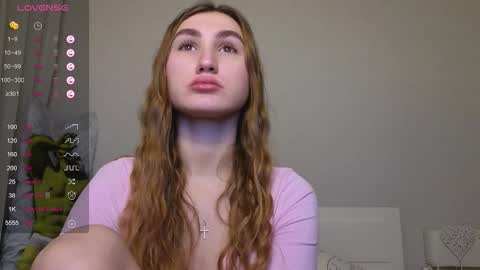 Snapshot of kellykeat chatting on 11.17.25 Princess Kelly online show from 11.17.25