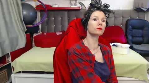 kelly online show from 10.27.25