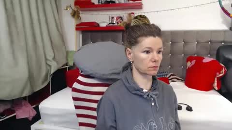 Snapshot of kellynumber chatting on 01.19.26 kelly online show from 01.19.26