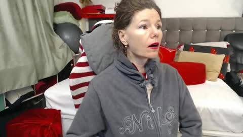 Snapshot of kellynumber chatting on 02.21.26 kelly online show from 02.21.26