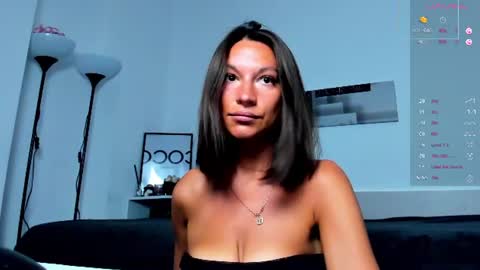 Snapshot of kellysmits chatting on 06.29.26 kellysmits online show from 06.29.26