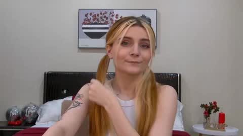 Kelly Stoneys online show from 01.26.25