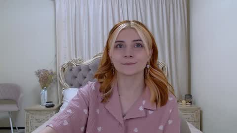 Kelly Stoneys online show from 02.04.25