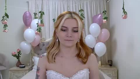 Kelly Stoneys online show from 02.14.25