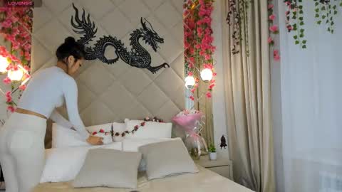 kellyy_bern online show from 11.26.25