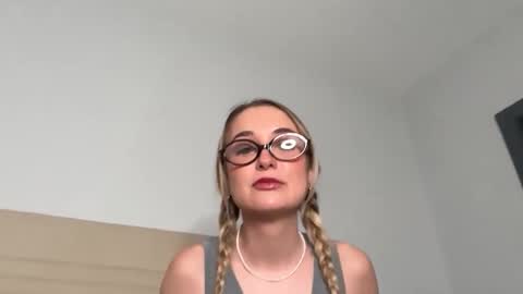 Kelsey Blu online show from 02.04.26