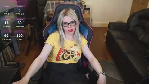 Snapshot of kelseycobalt chatting on 10.12.25 kelseycobalt online show from 10.12.25