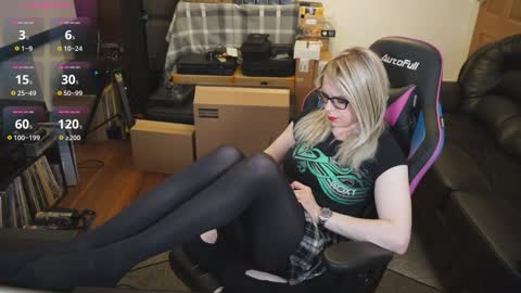 Snapshot of kelseycobalt chatting on 10.19.25 kelseycobalt online show from 10.19.25