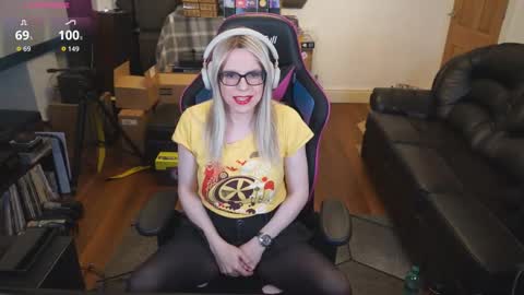 Snapshot of kelseycobalt chatting on 11.25.25 kelseycobalt online show from 11.25.25