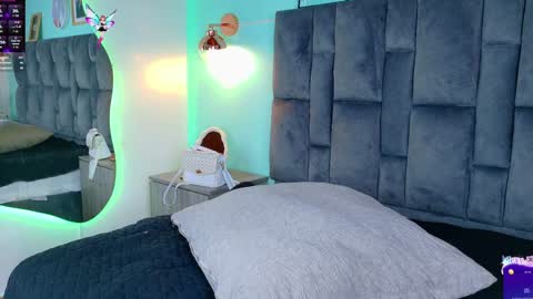   online show from 02.02.25