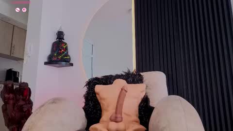 Snapshot of ken_boy_ chatting on 02.14.26 online show from 02.14.26