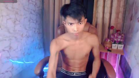 ken_minjun online show from 04.06.26