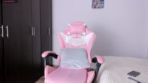 Snapshot of kendal_hot1 chatting on 02.23.26 Aleja3 online show from 02.23.26