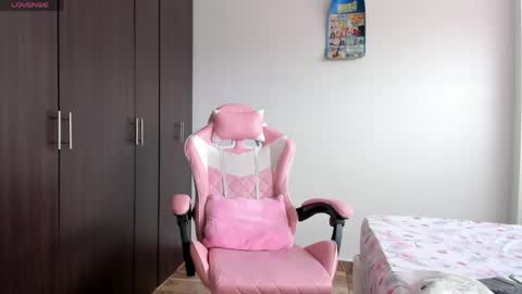 Snapshot of kendal_hot1 chatting on 03.01.26 Aleja3 online show from 03.01.26