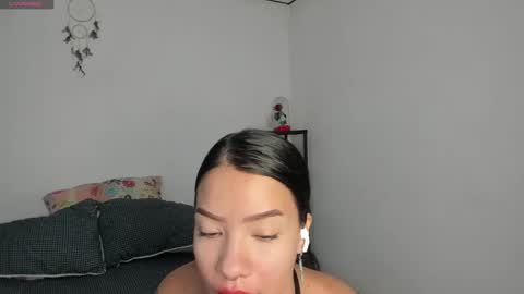 Kendal online show from 01.14.25