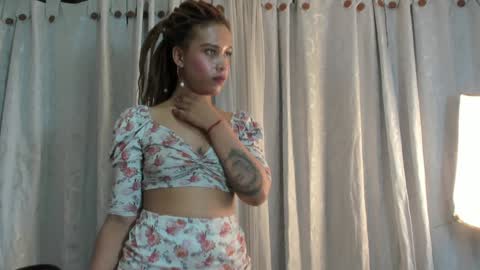 Snapshot of kendall__quinn chatting on 01.16.25 Kendall online show from 01.16.25