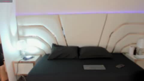 kendall_evanss_ online show from 01.08.26