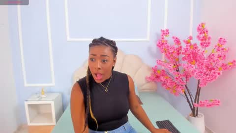 kendallbleer online show from 02.05.25