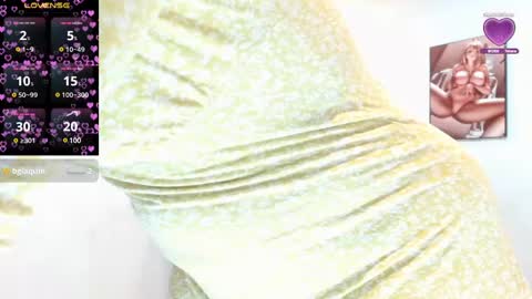 Snapshot of kendallclark03 chatting on 12.31.24 kendall online show from 12.31.24