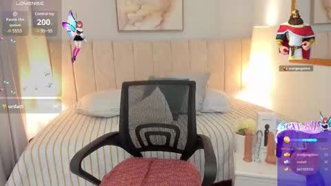 Kendall online show from 02.14.25