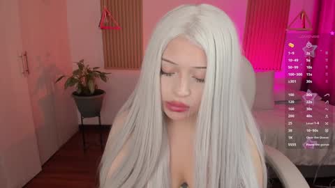 Kendall  online show from 10.17.25