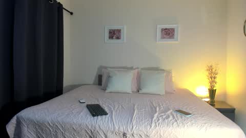 Kendall Anne online show from 02.12.26