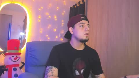 Snapshot of kendel_dimitri chatting on 12.13.24 kendel_dimitri online show from 12.13.24