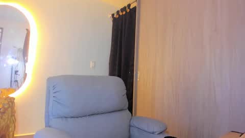 Snapshot of kendel_dimitri chatting on 02.03.25 kendel_dimitri online show from 02.03.25