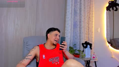 Snapshot of kendel_dimitri chatting on 10.30.25 kendel_dimitri online show from 10.30.25