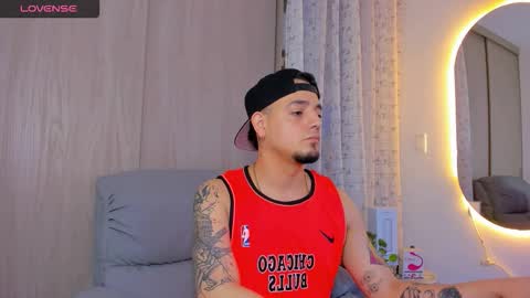 Snapshot of kendel_dimitri chatting on 11.06.25 kendel_dimitri online show from 11.06.25