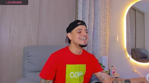 Snapshot of kendel_dimitri chatting on 11.14.25 kendel_dimitri online show from 11.14.25