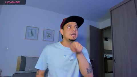 Snapshot of kendel_dimitri chatting on 11.27.25 kendel_dimitri online show from 11.27.25